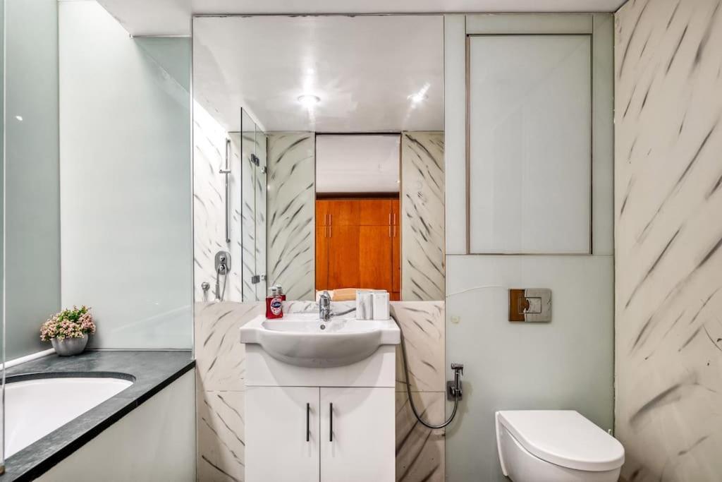 Appartamento 3 Bdr & 2 Bathroom In Bond Street- Central *