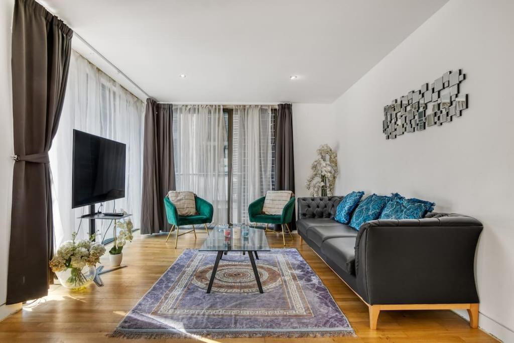 3 Bdr & 2 Bathroom In Bond Street- Central Appartamento Londra