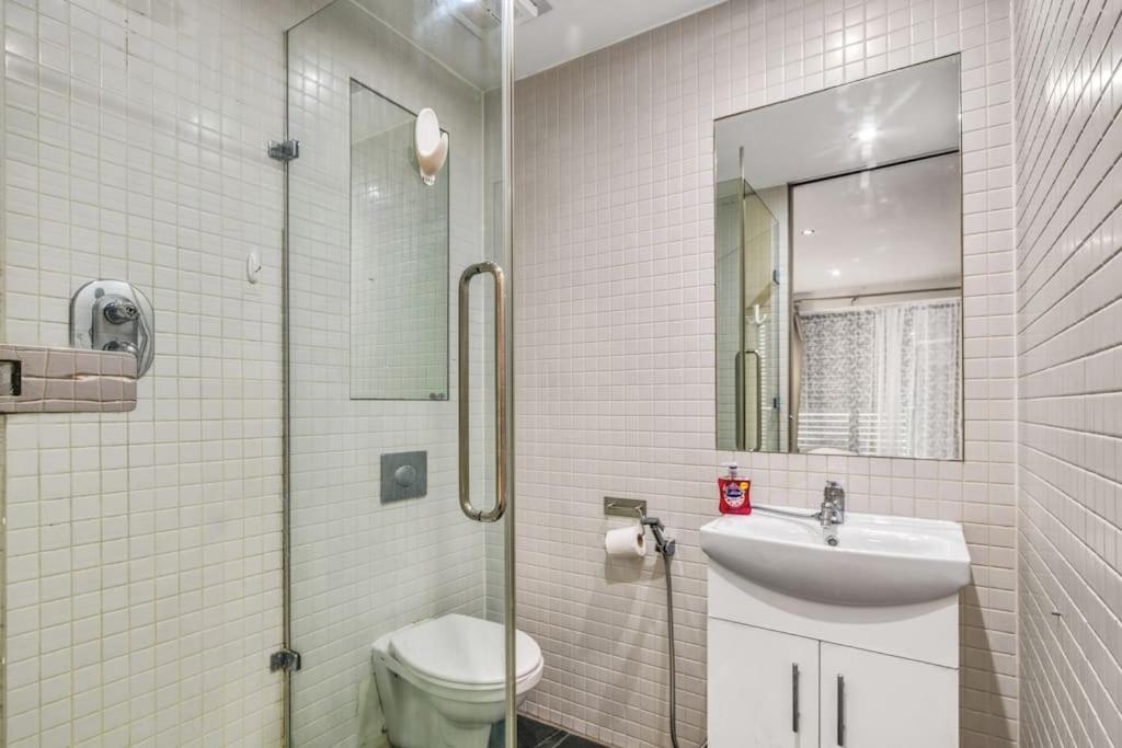 Appartamento 3 Bdr & 2 Bathroom In Bond Street- Central *