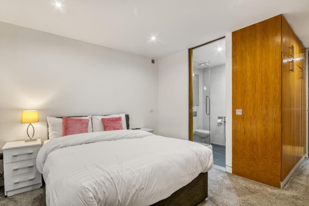 Appartamento 3 Bdr & 2 Bathroom In Bond Street- Central Londra
